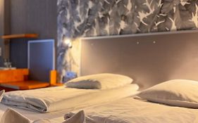 RAVeL Hotel Cyrano